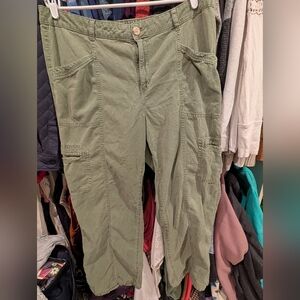 18 Maurices Cargo Wide Pants